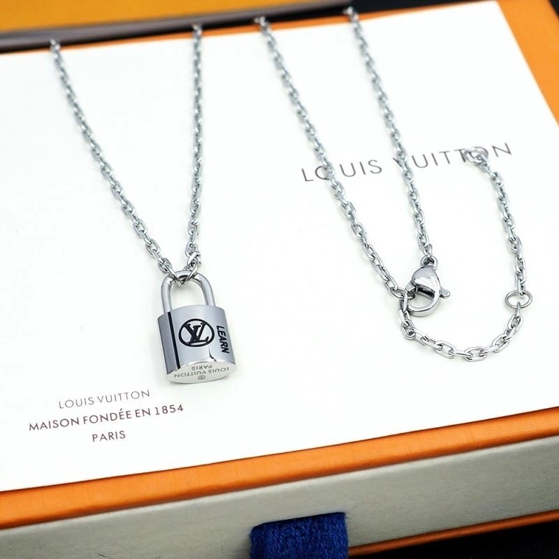 Trendy Louis Vuitton Necklaces 249324