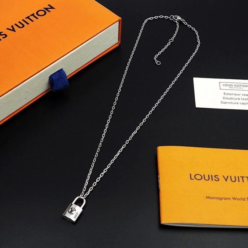 Trendy Louis Vuitton Necklaces 249324