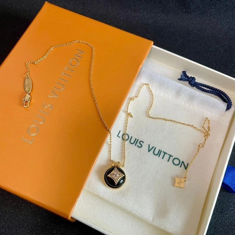 Louis Vuitton Necklaces WeatherProof 249317