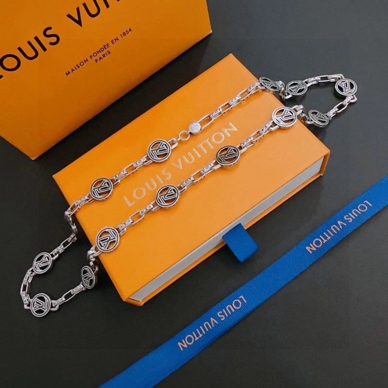 Louis Vuitton Necklaces GoAnywhere 249333
