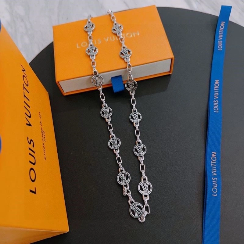 Louis Vuitton Necklaces GoAnywhere 249333