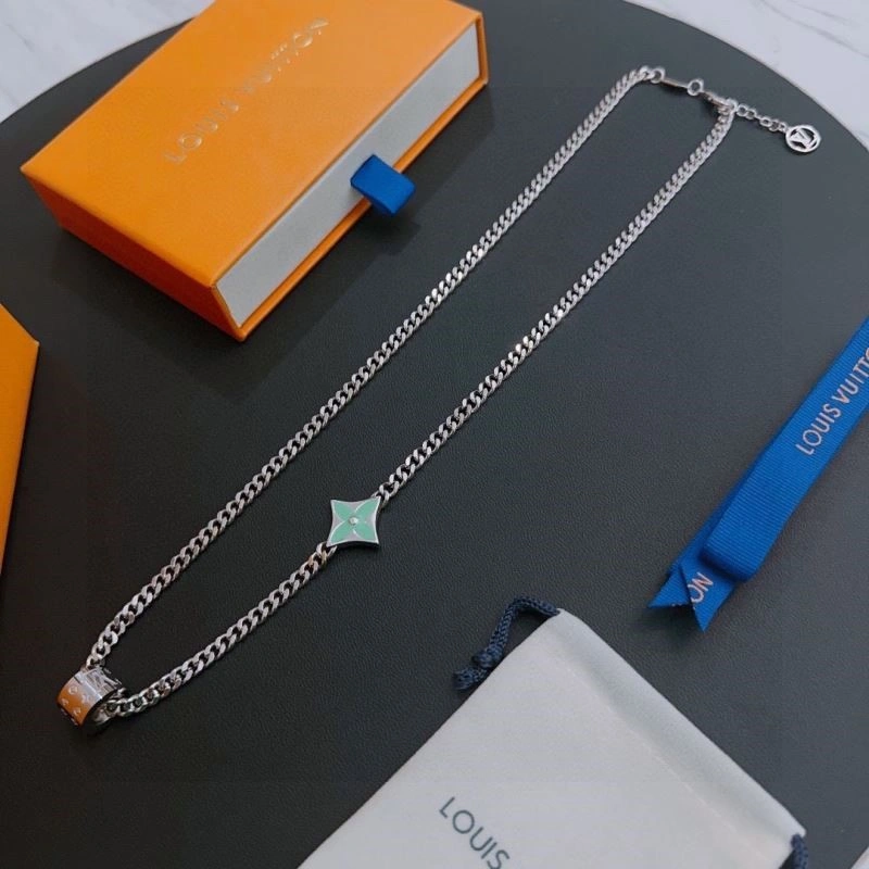 RelaxedFit Louis Vuitton Necklaces 249340