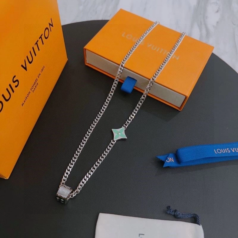 RelaxedFit Louis Vuitton Necklaces 249340