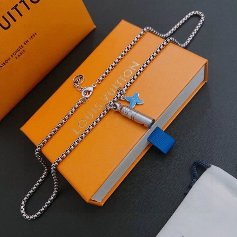 Louis Vuitton Necklaces Timeless 249313