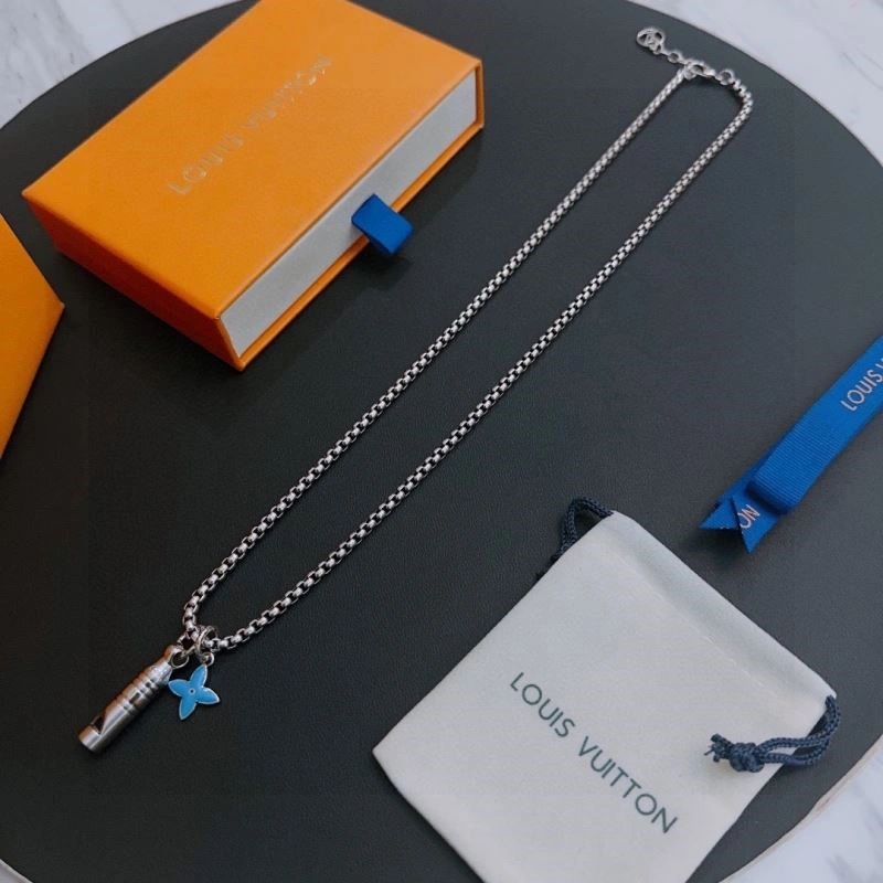 Louis Vuitton Necklaces Timeless 249313