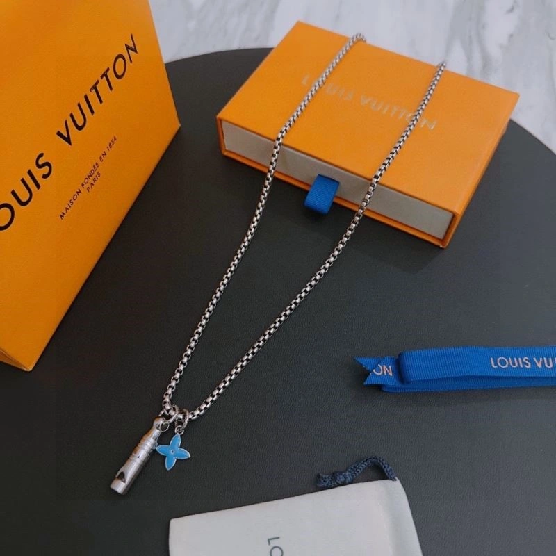 Louis Vuitton Necklaces Timeless 249313