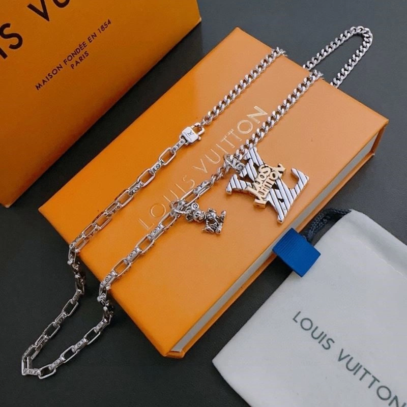 Sustainable Louis Vuitton Necklaces 249323