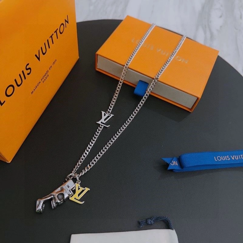 MultiPurpose Louis Vuitton Necklaces 249322