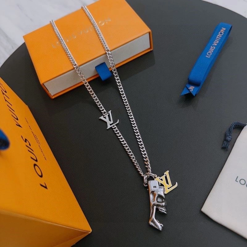 MultiPurpose Louis Vuitton Necklaces 249322