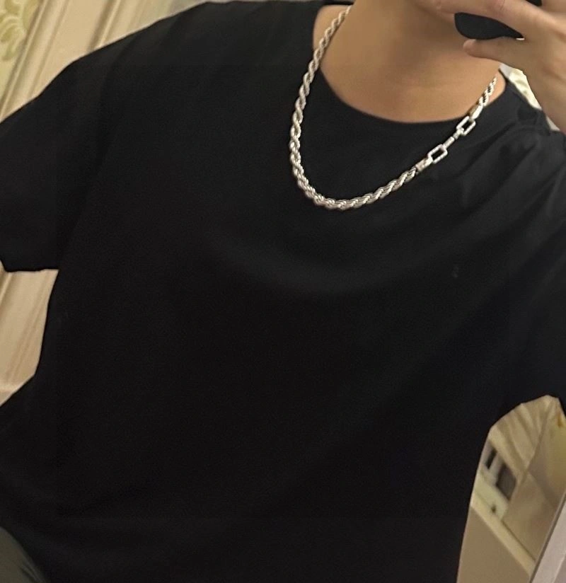 ModernLook Louis Vuitton Necklaces 249339