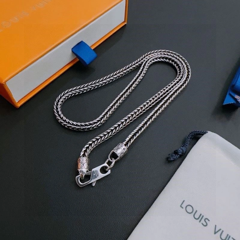 Louis Vuitton Necklaces Bold 249315