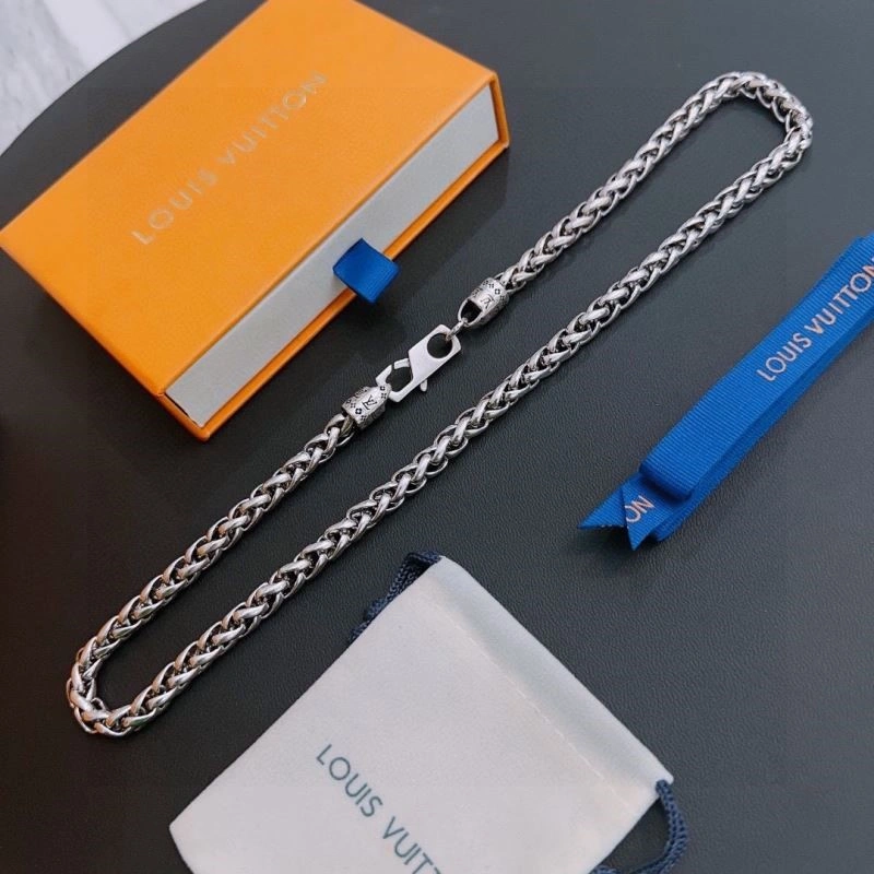 EasyMatch Louis Vuitton Necklaces 249325