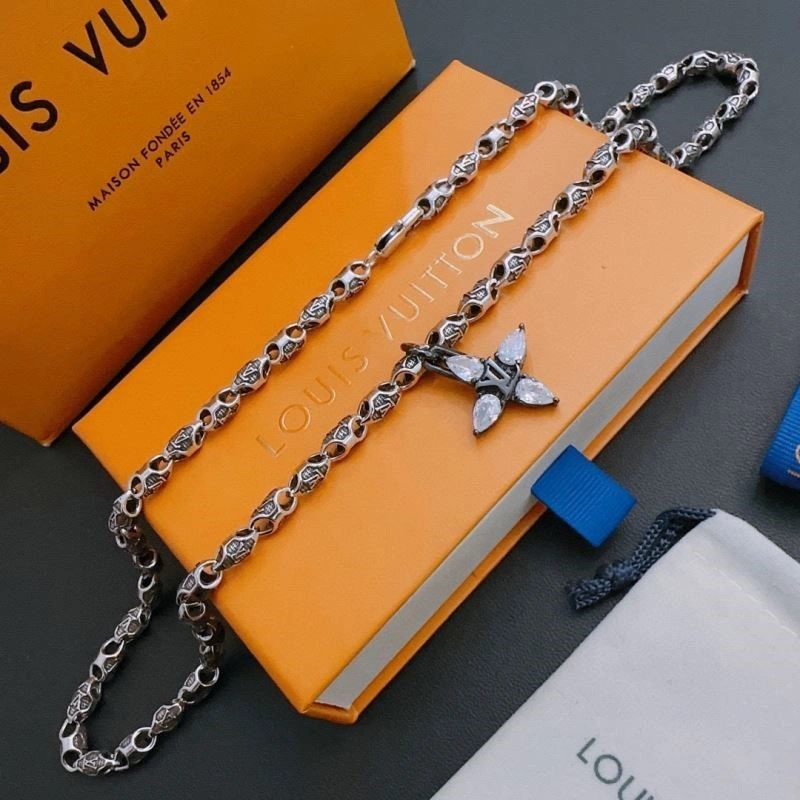 Louis Vuitton Necklaces Comfortable 249336