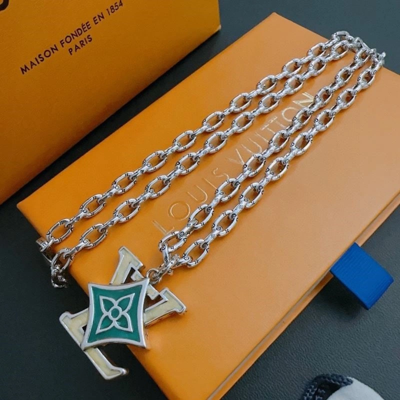 OnTrend Louis Vuitton Necklaces 249329