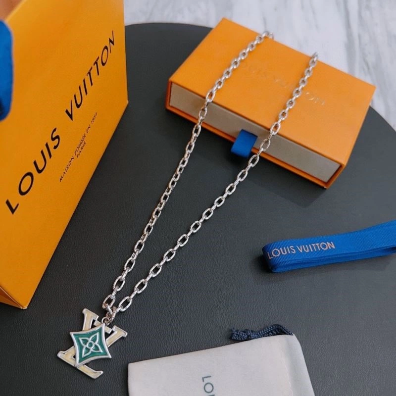 OnTrend Louis Vuitton Necklaces 249329