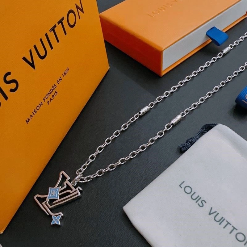 SunProtective Louis Vuitton Necklaces 249338