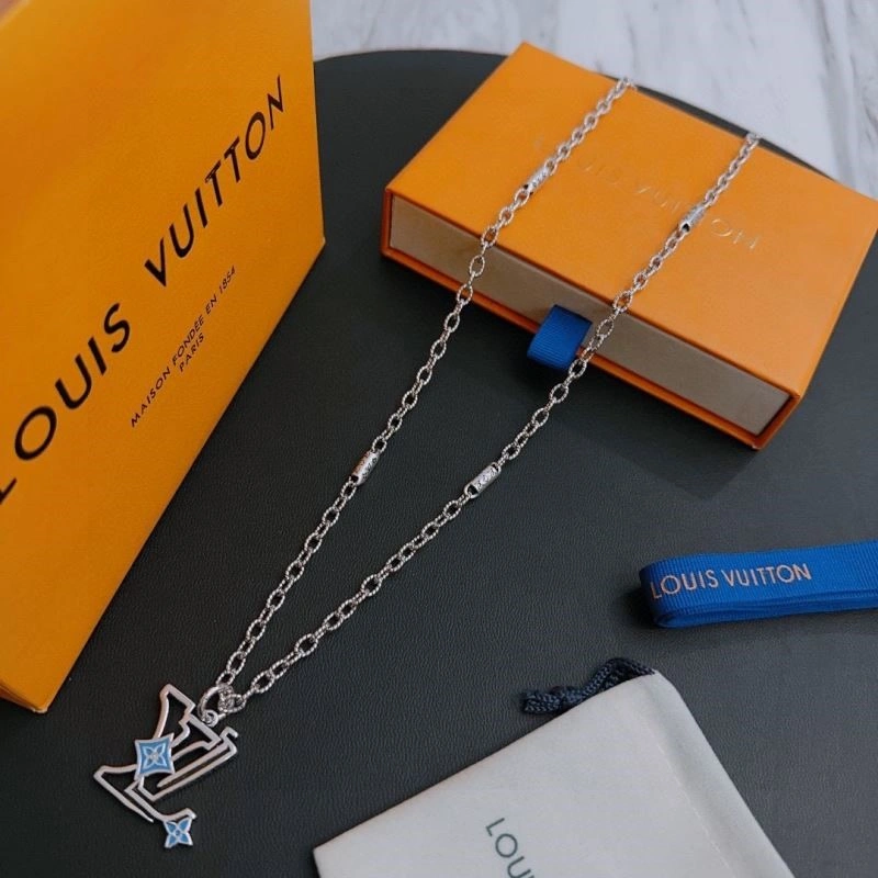 SunProtective Louis Vuitton Necklaces 249338