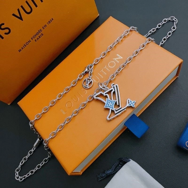 SunProtective Louis Vuitton Necklaces 249338