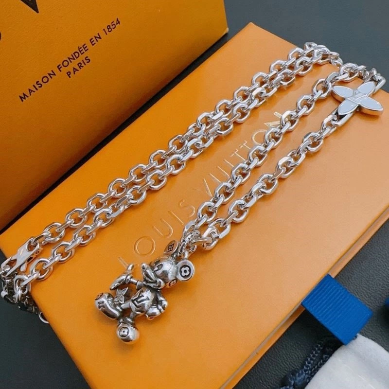 Stylish Louis Vuitton Necklaces 249314