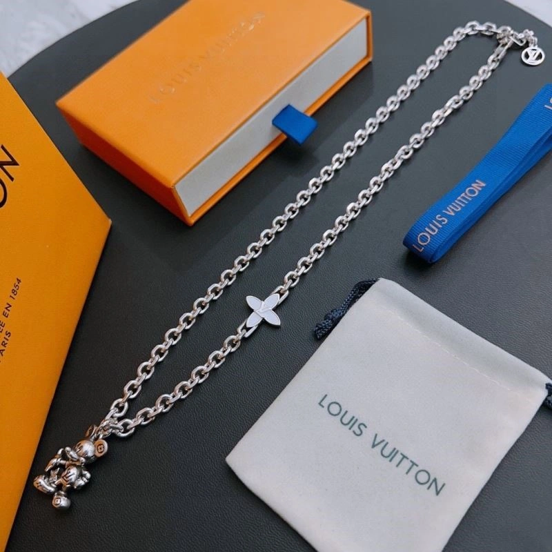 Stylish Louis Vuitton Necklaces 249314