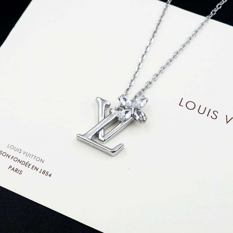 Louis Vuitton Necklaces OnTrend 249341