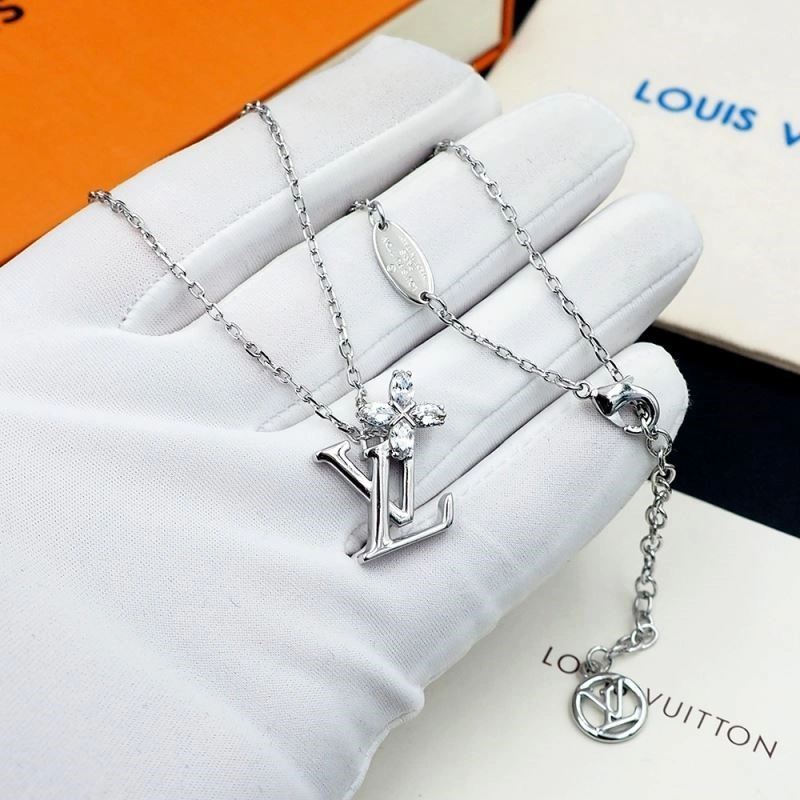 Louis Vuitton Necklaces OnTrend 249341
