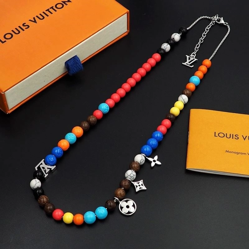 Elegant Louis Vuitton Necklaces 249342