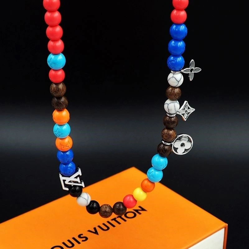 Elegant Louis Vuitton Necklaces 249342