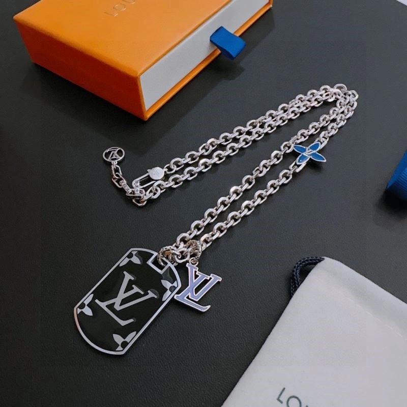 Sleek Louis Vuitton Necklaces 249335