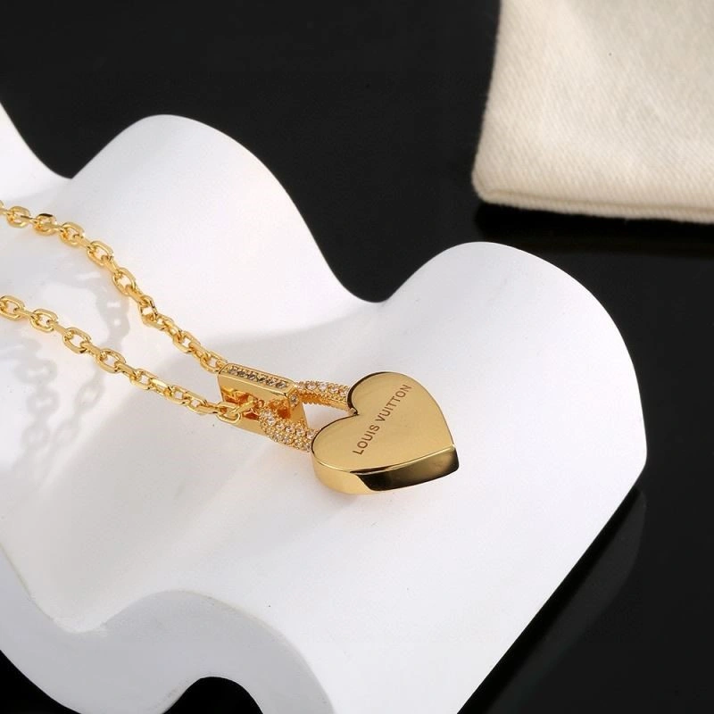Refined Louis Vuitton Necklaces 249312