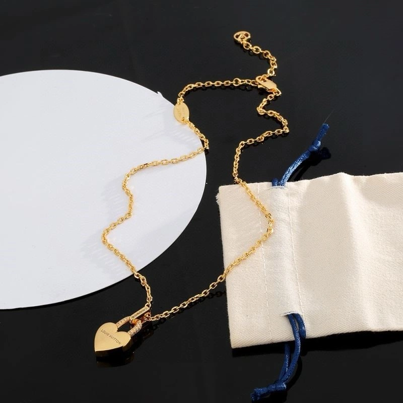 Refined Louis Vuitton Necklaces 249312