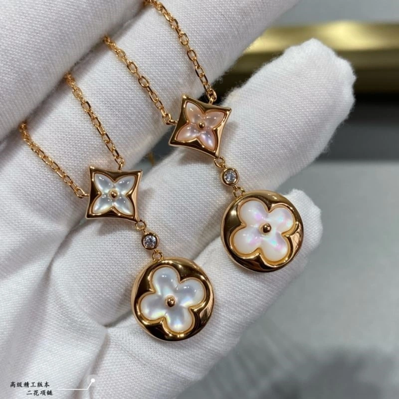 Trendy Louis Vuitton Necklaces 249332