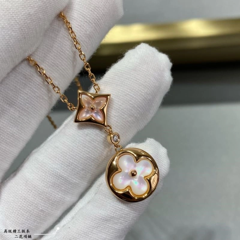 Trendy Louis Vuitton Necklaces 249332