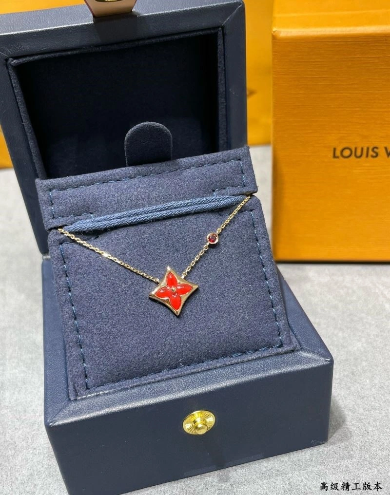 Louis Vuitton Necklaces DailyWear 249310
