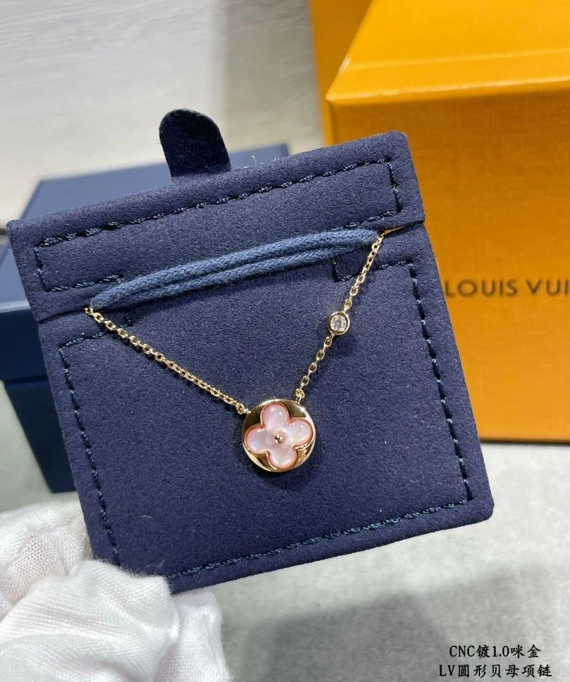 Louis Vuitton Necklaces Sporty 249308