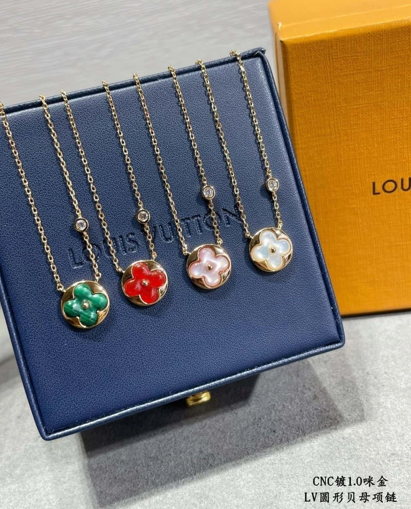 Louis Vuitton Necklaces Sporty 249308