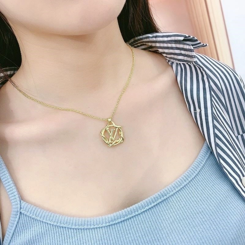 Louis Vuitton Necklaces Compact 249294