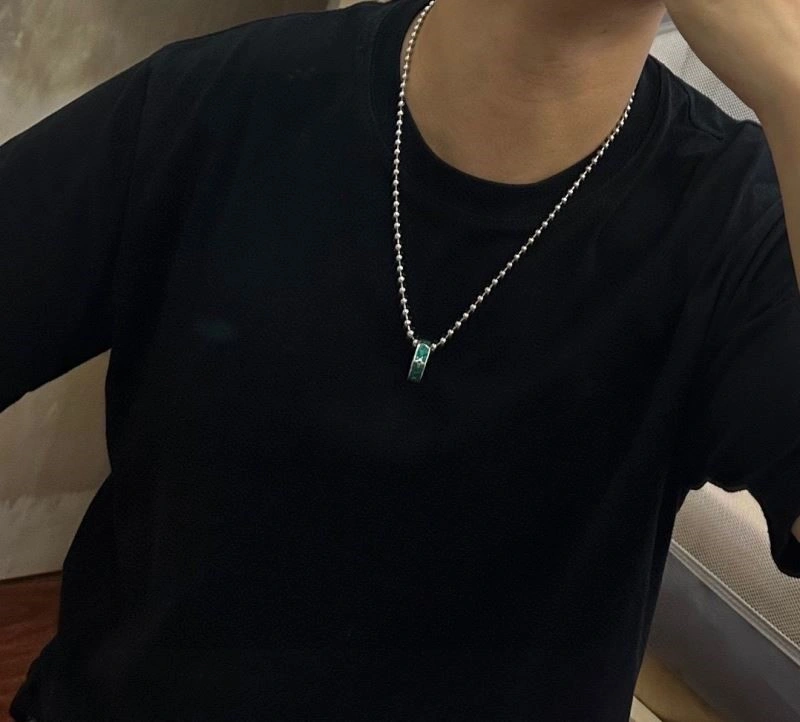 Louis Vuitton Necklaces Bold 249296