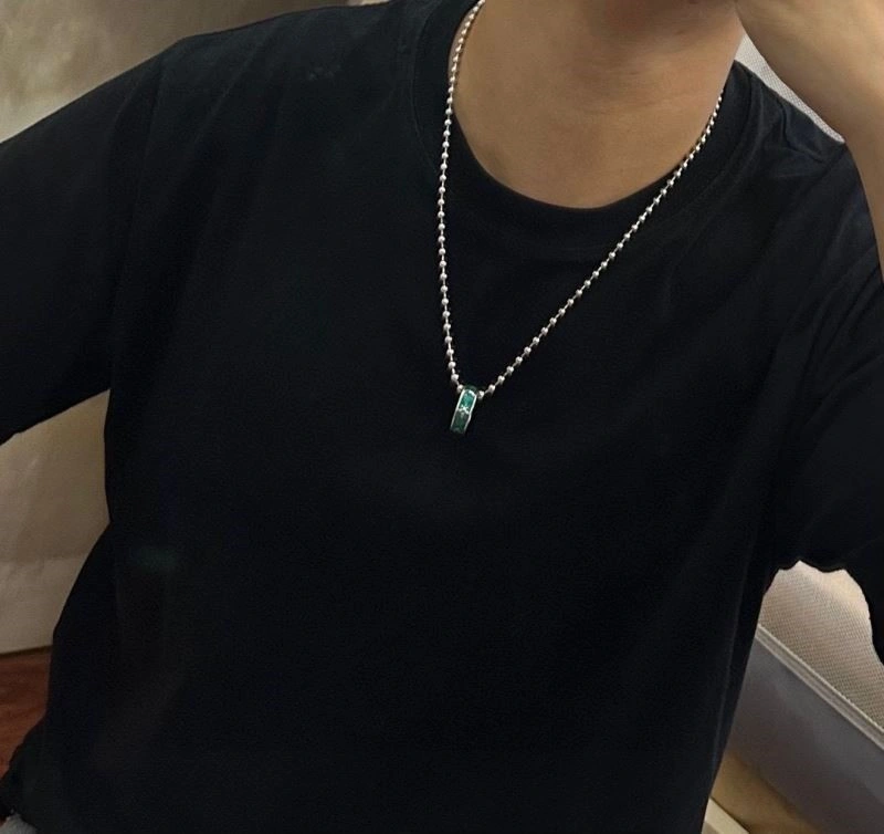 Louis Vuitton Necklaces Bold 249296