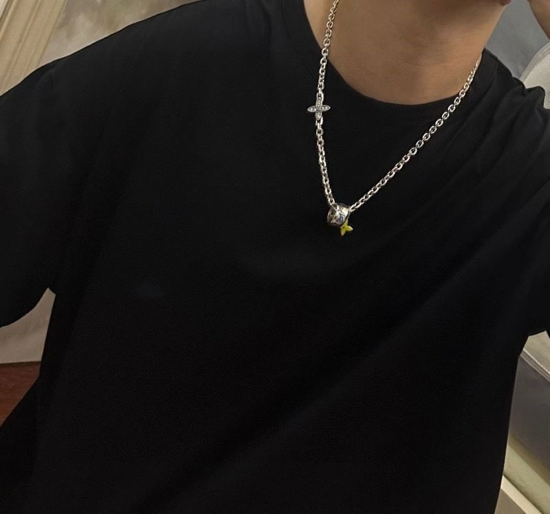 Snug Louis Vuitton Necklaces 249302