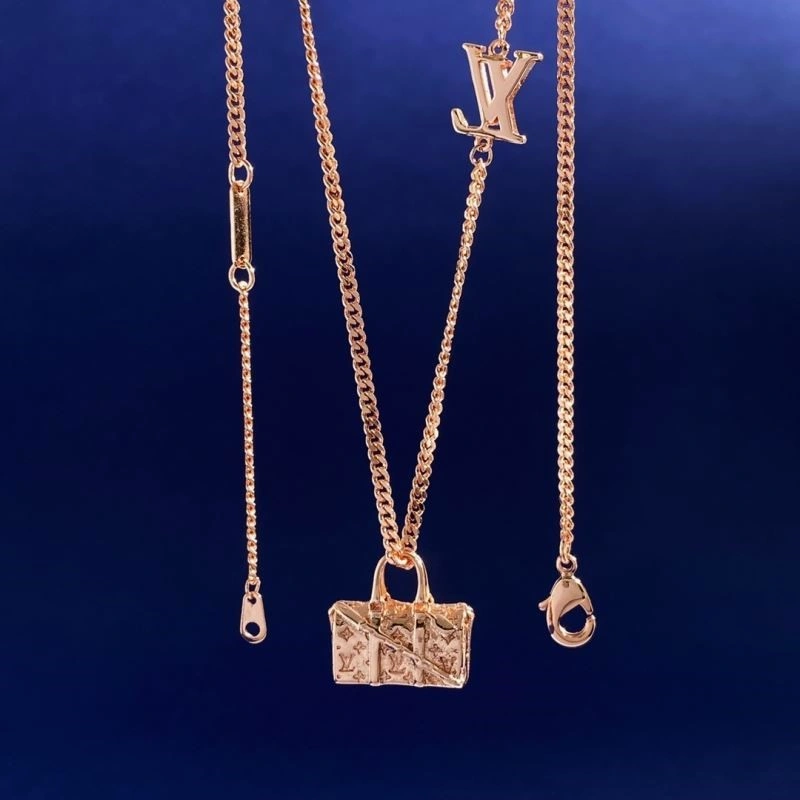 Timeless Louis Vuitton Necklaces 249304