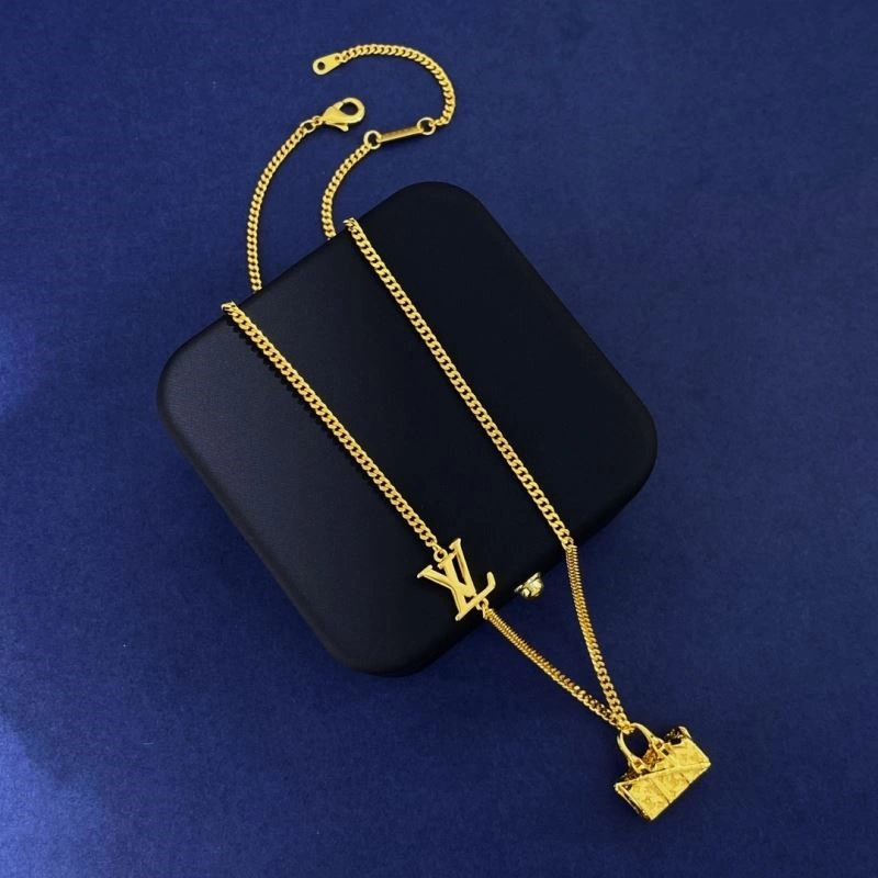 Timeless Louis Vuitton Necklaces 249304
