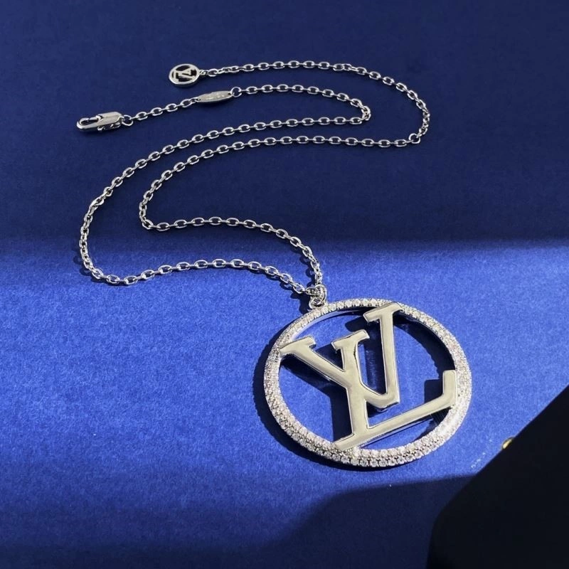 Louis Vuitton Necklaces Soft 249282