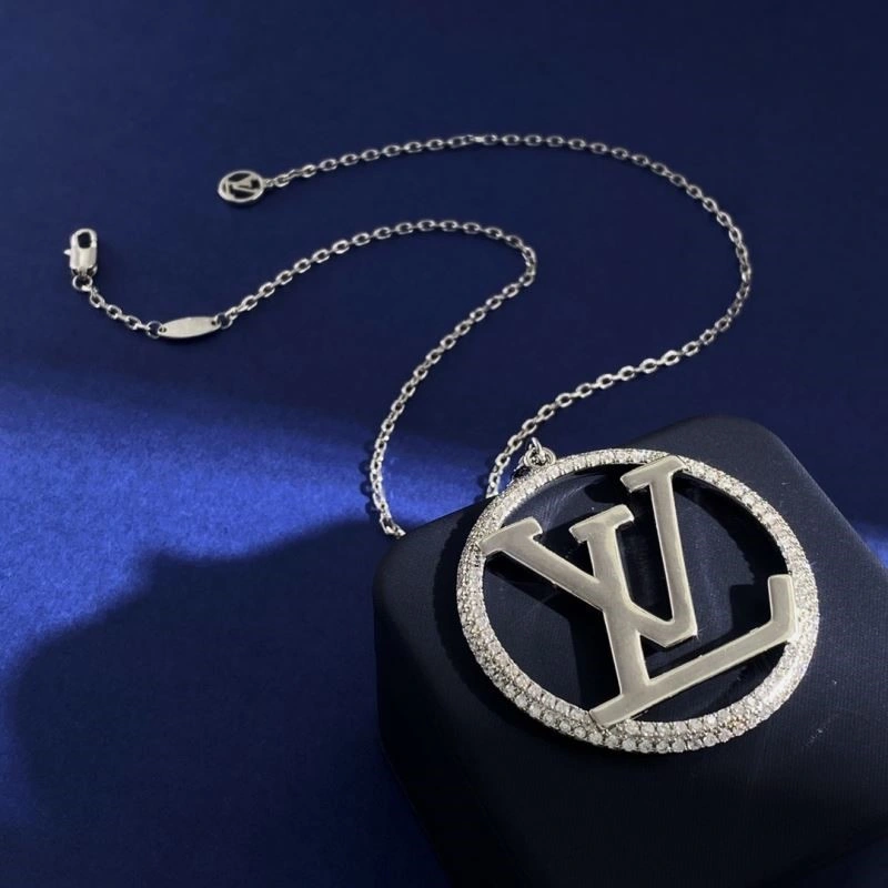 Louis Vuitton Necklaces Soft 249282
