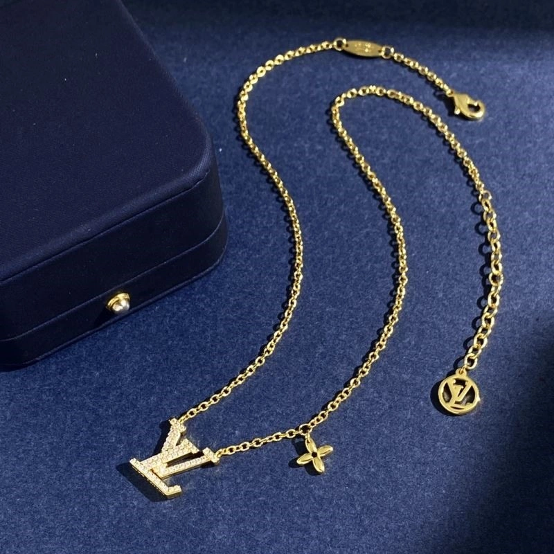 Lightweight Louis Vuitton Necklaces 249289