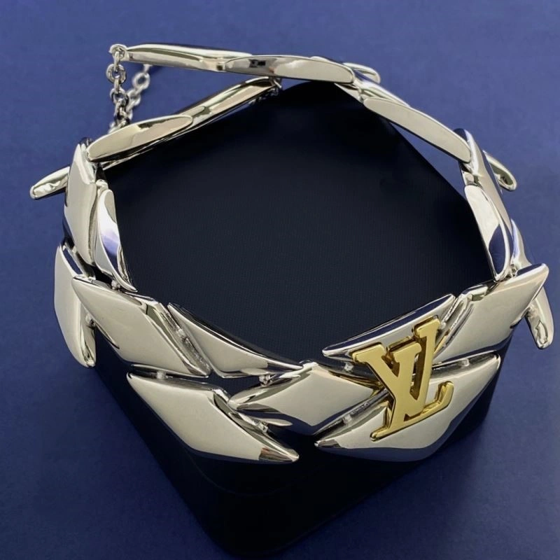 Louis Vuitton Necklaces RelaxedFit 249300