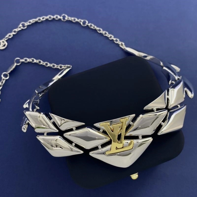 Louis Vuitton Necklaces RelaxedFit 249300