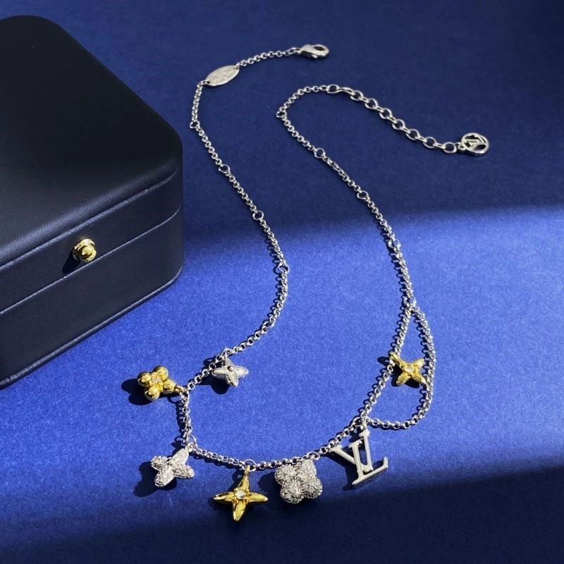 WeatherProof Louis Vuitton Necklaces 249281