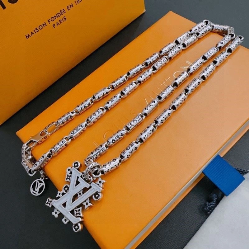 Cozy Louis Vuitton Necklaces 249288
