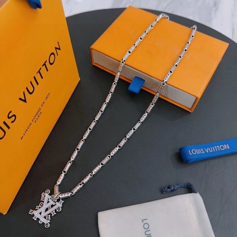 Cozy Louis Vuitton Necklaces 249288